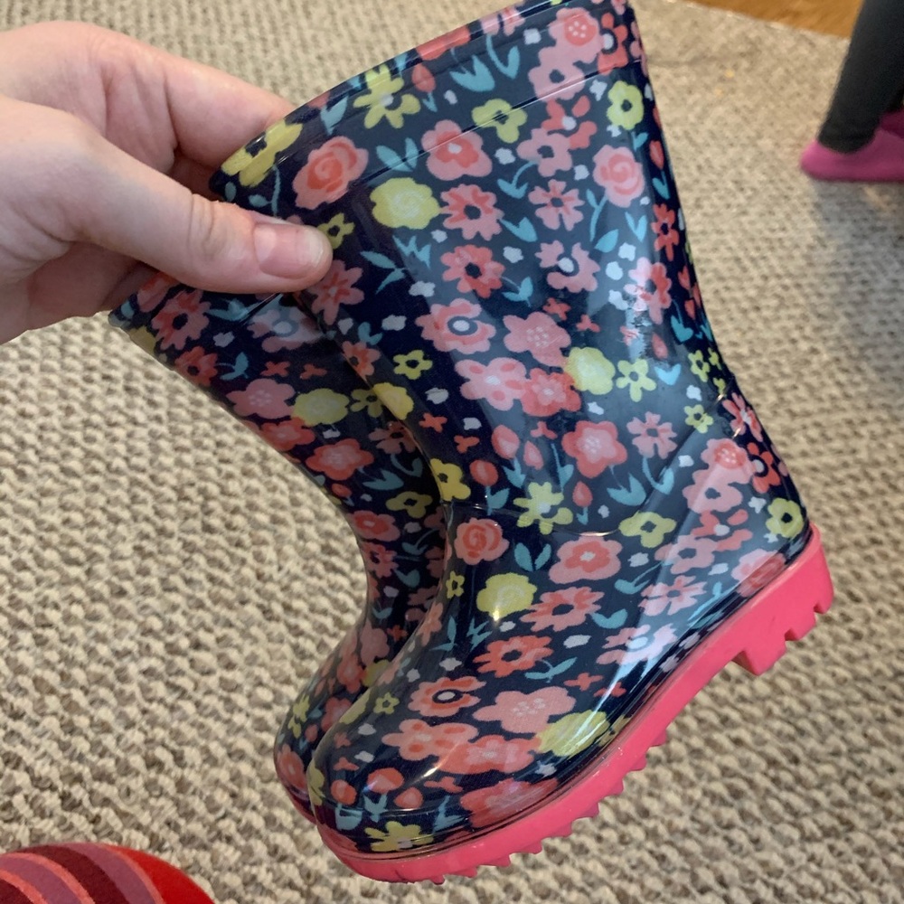 Toddler rain boots brand new